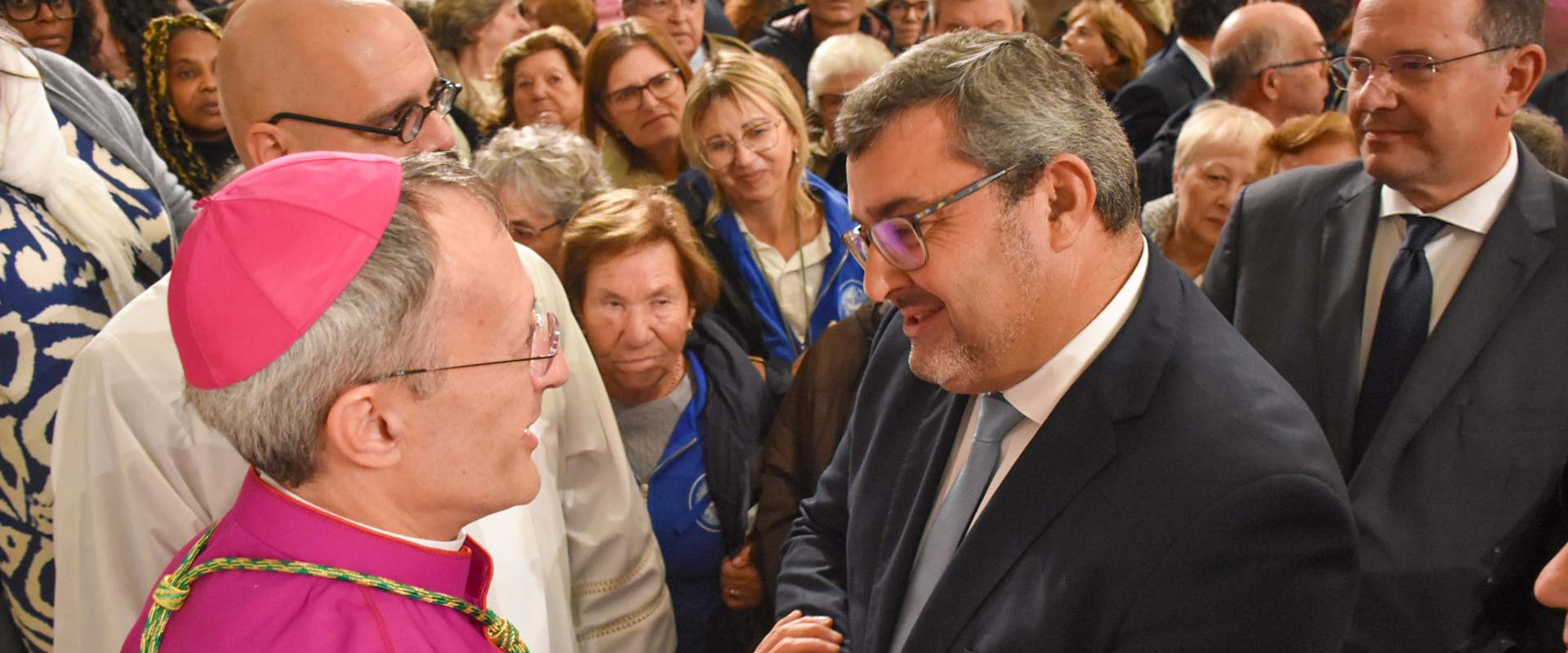 Presidente da Câmara Municipal saúda novo Bispo de Portalegre- Castelo Branco